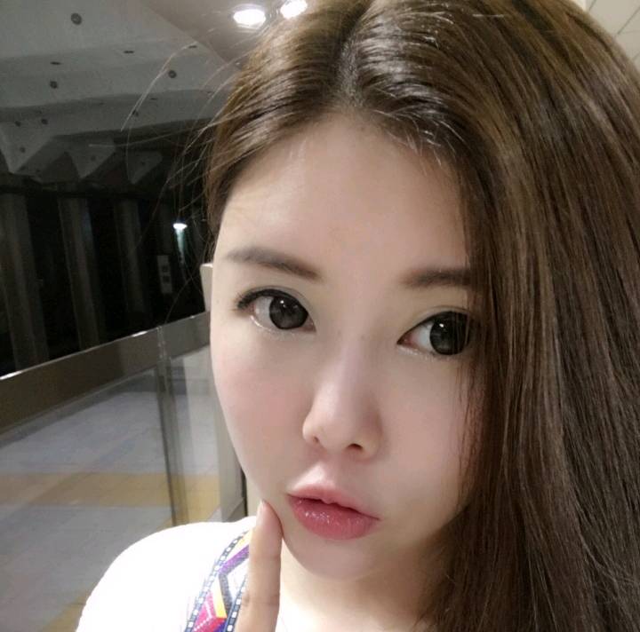 可爱的邻家小妹