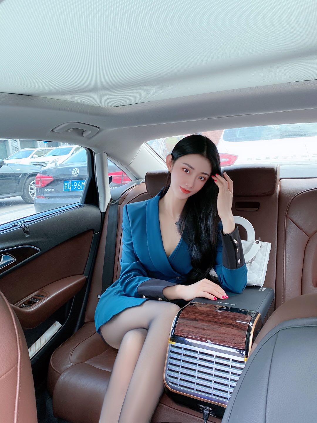 苏州高端外围服务，帝王享受